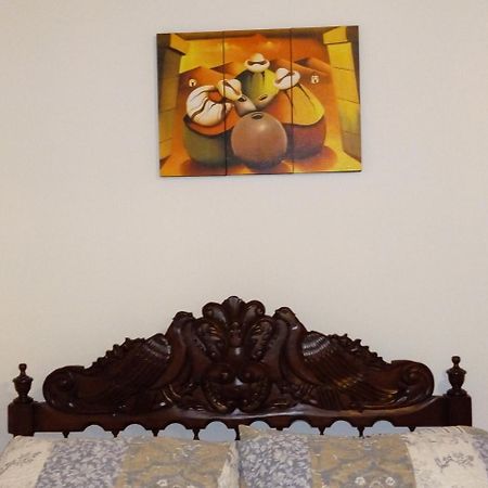 Nydia'S Trujillo City Hostel Екстер'єр фото